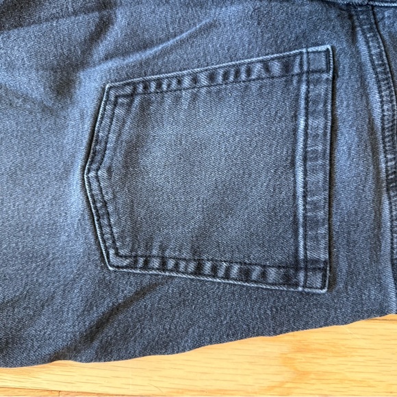 Wild Fable Women’s Relaxed Charcoal Distressed Jeans - Picture 7 of 10